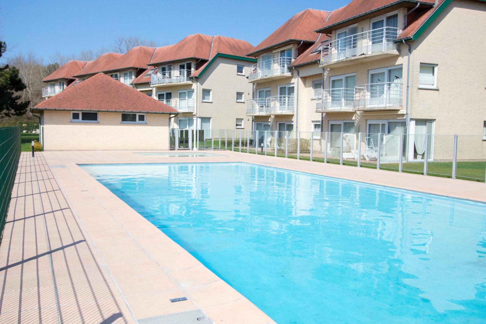 Holiday Suites دي هان المظهر الخارجي الصورة